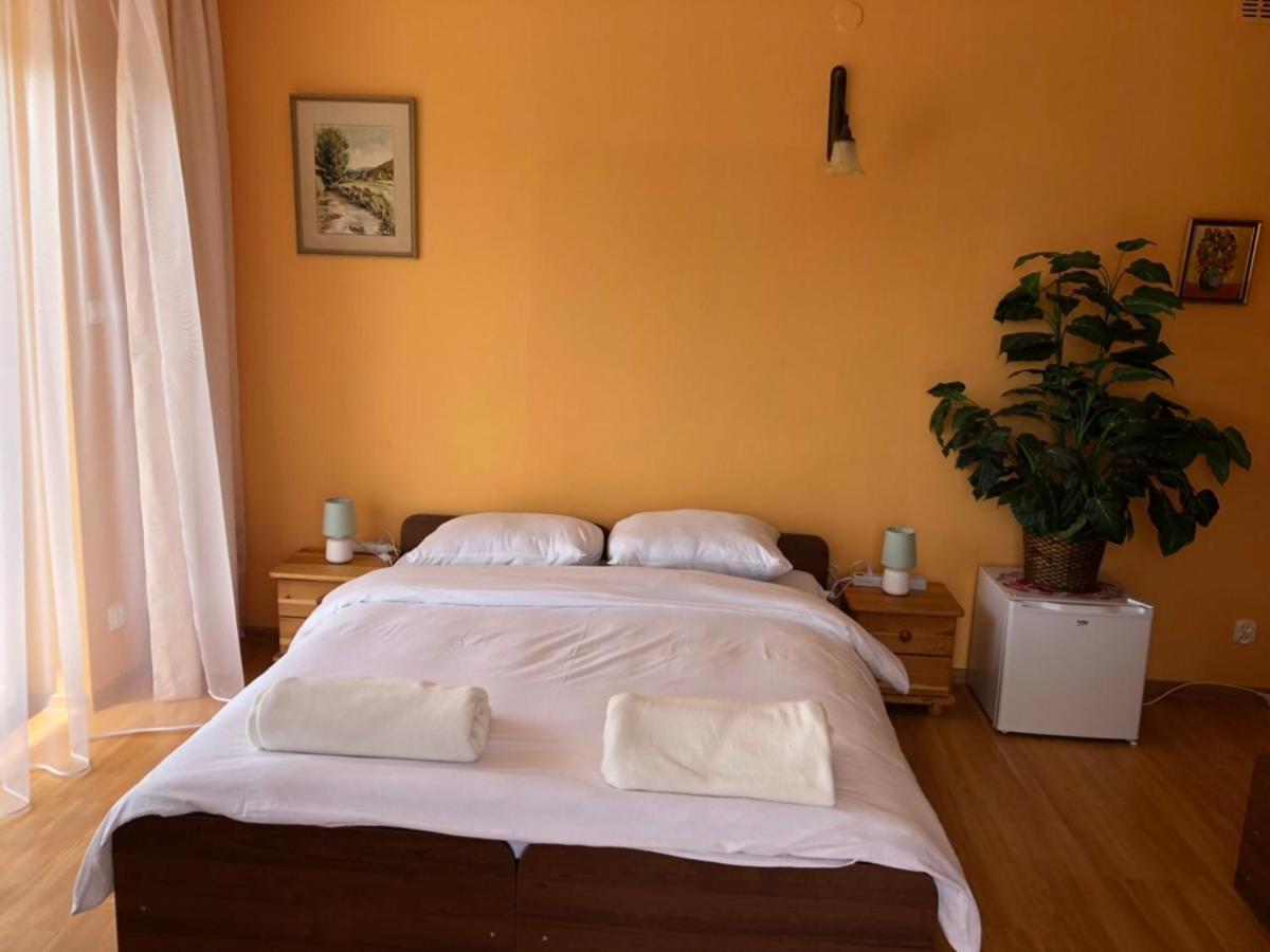 Grand Panorama Bed and Breakfast Wisniowa  Exteriör bild